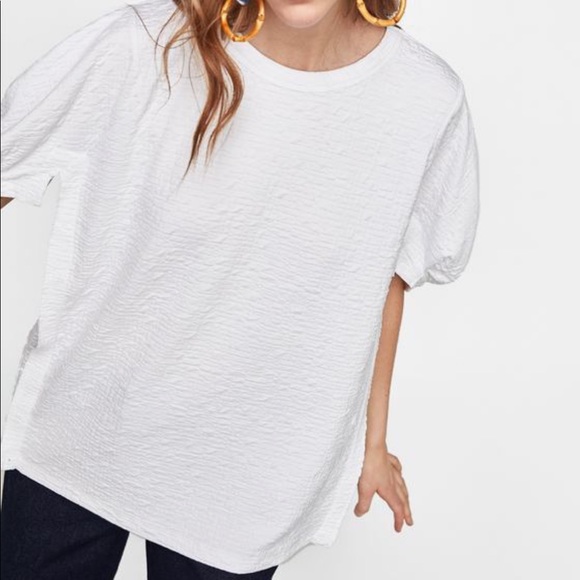 Zara Tops - Zara textured top